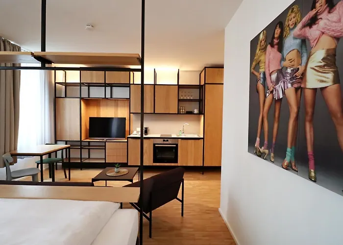 S12 - Boardinghouse By Trezor