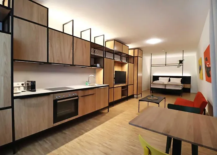 S12 - Boardinghouse By Trezor